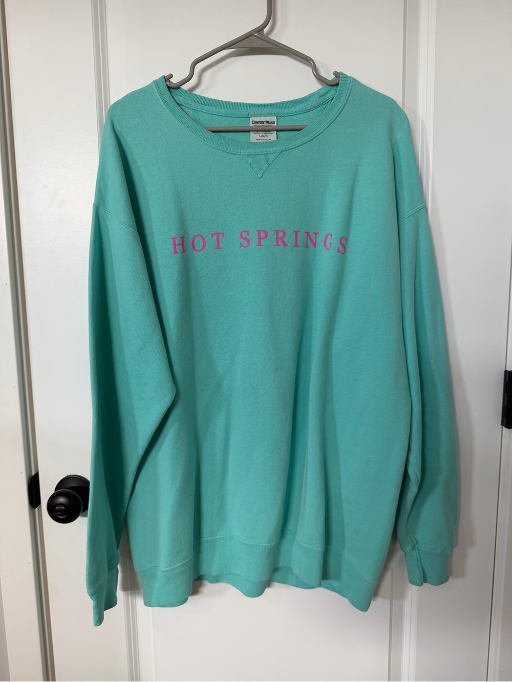 Hanes Aqua Crewneck Sweatshirt with Pink 'Hot Springs' Print